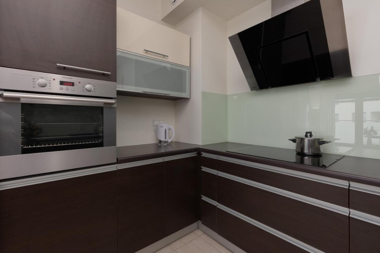 Apartment With Study Powstancow Slaskich By Renters Warschau