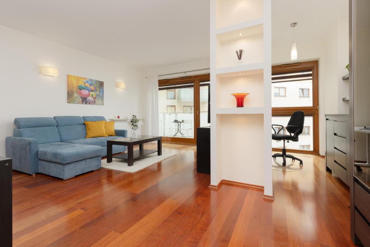 Apartment With Study Powstancow Slaskich By Renters Warschau