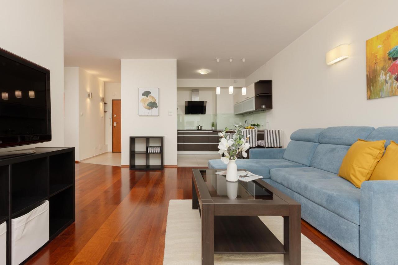 Apartment With Study Powstancow Slaskich By Renters
